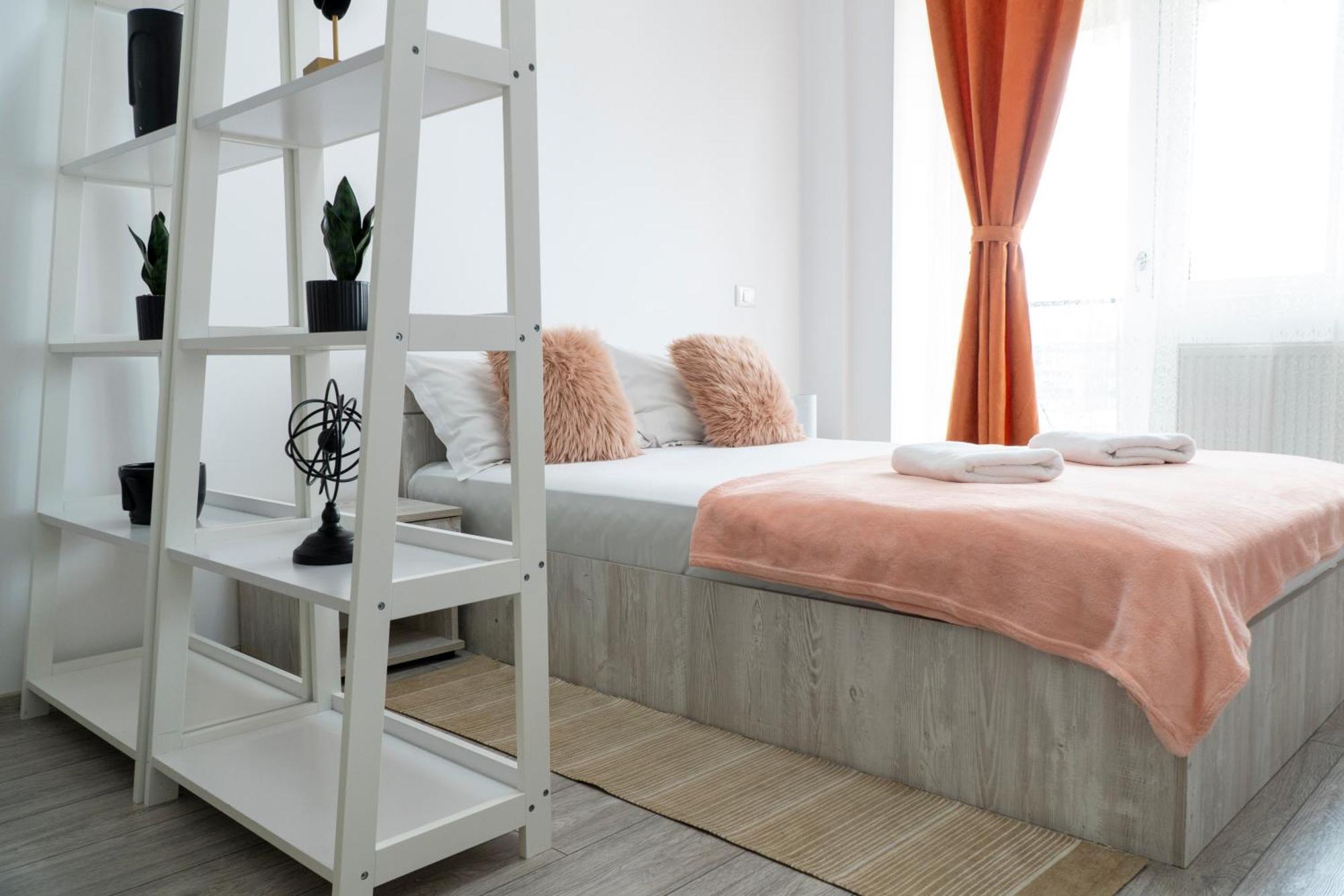 Center Apartment Palas Mall View Iasi Ngoại thất bức ảnh