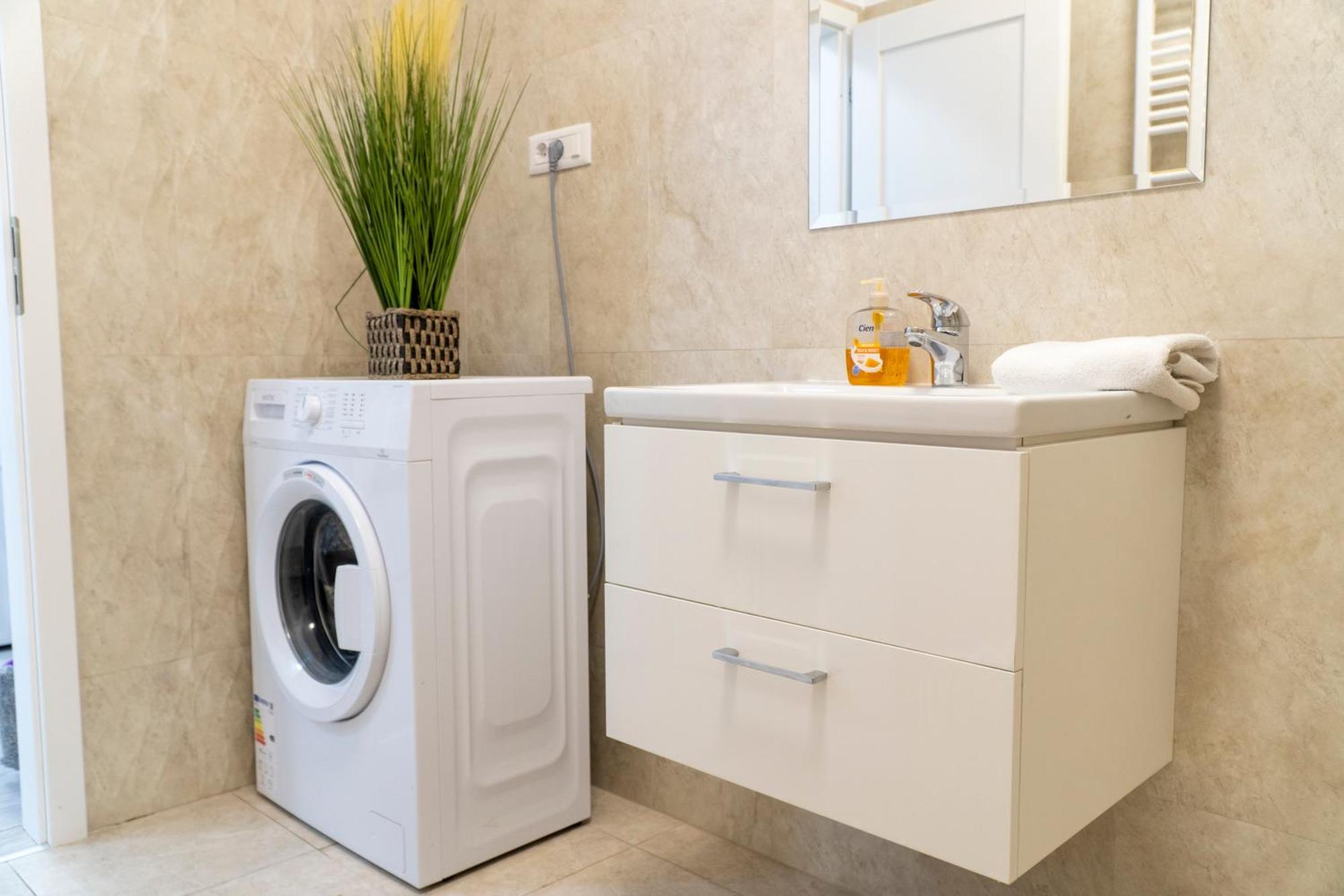 Center Apartment Palas Mall View Iasi Ngoại thất bức ảnh